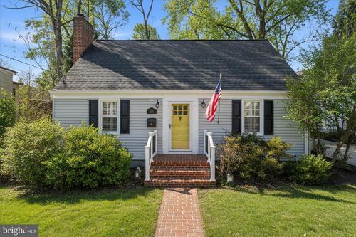 2406 S Dinwiddie St, ARLINGTON, VA, 22206-1040 | Card Image