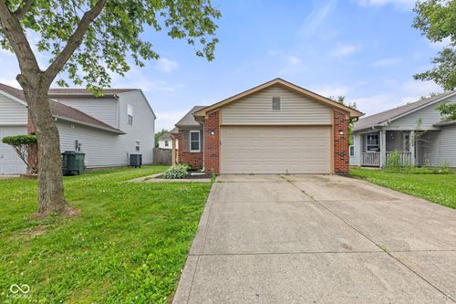 6332 Long River Ln, Indianapolis, IN, 46221-4253 | Card Image