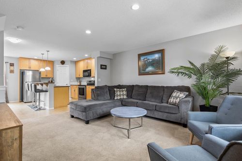 189 Country Village Manor Ne, Calgary, AB, T3K0L6 | Card Image
