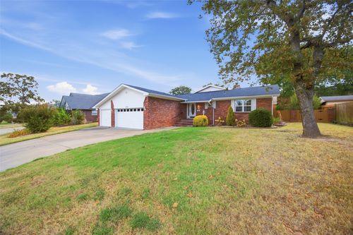 1810 Cardinal Ln, McAlester, OK, 74501-7503 | Card Image