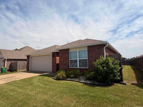 6717 Ridgemist Cv, North Little Rock, AR, 72117-2208 | Card Image