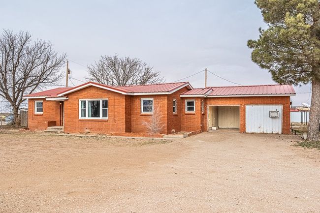 1204 Tinker St, House other with 3 bedrooms, 2 bathrooms and 2 parking in Seagraves TX | Image 27