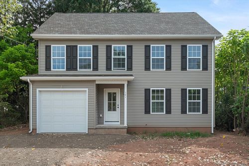 121 Kennedy Dr, New Britain, CT, 06051-4137 | Card Image