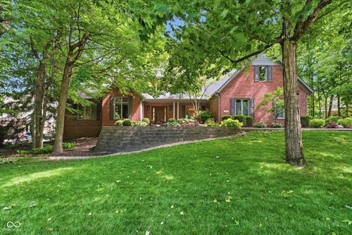 4643 Hickory Ct, Zionsville, IN, 46077-9424 | Card Image
