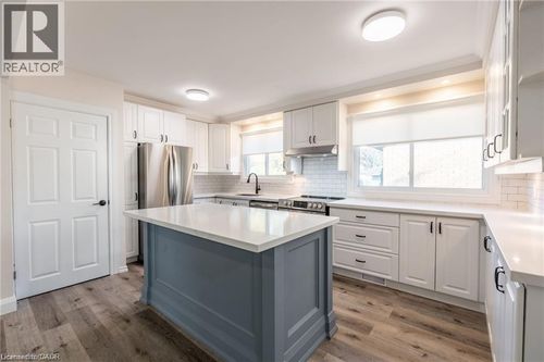upper-92 S Bend Rd W, Hamilton, ON, L9C1N1 | Card Image