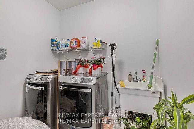 1411 Lobelia Cres, House other with 5 bedrooms, 4 bathrooms and 2 parking in Milton ON | Image 33