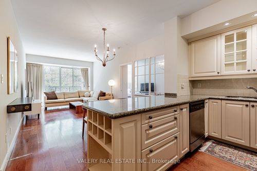 219-77 Mcmurrich St, Toronto, ON, M5R3V3 | Card Image