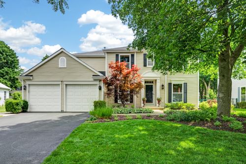 249 Pontiac Ln, Vernon Hills, IL, 60061-3207 | Card Image