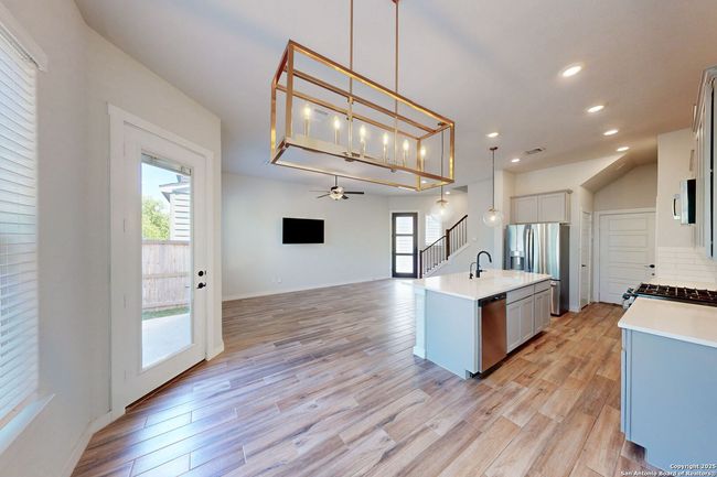 UNIT-17 - 5843 Whitby Rd, House other with 3 bedrooms, 3 bathrooms and null parking in San Antonio TX | Image 8