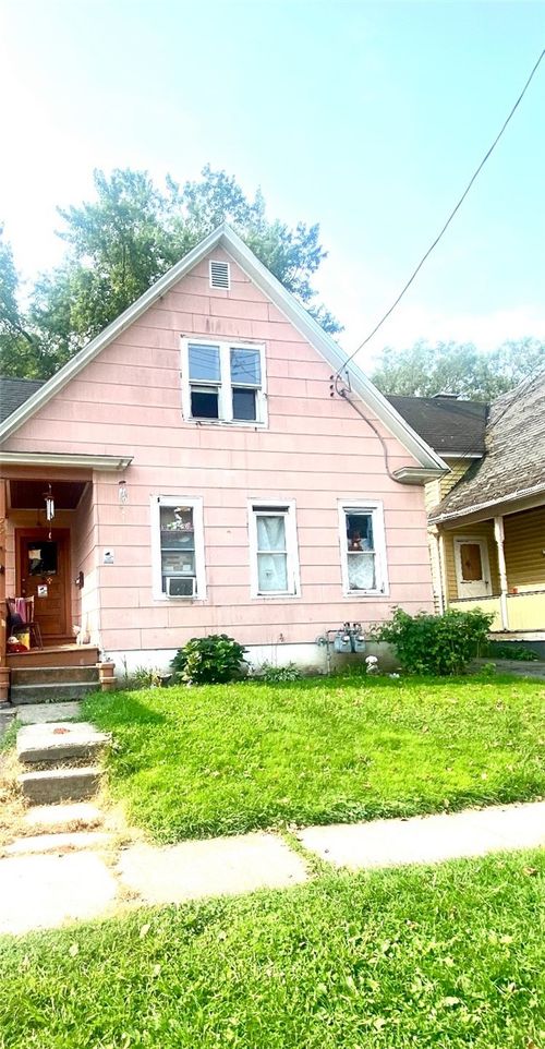 29 Van Stallen St, Rochester, NY, 14621-3533 | Card Image