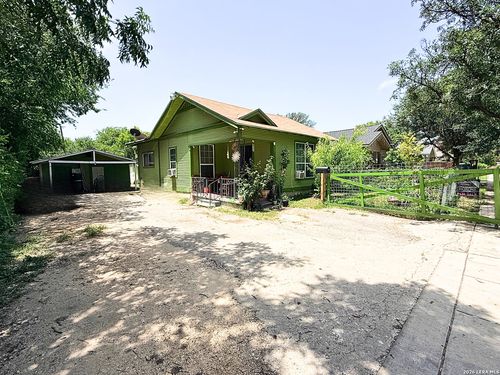 1110 W Lynwood Ave, San Antonio, TX, 78201-5249 | Card Image