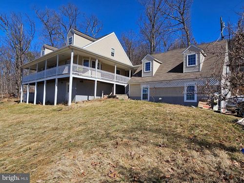 156 Ray Ridge Ln, HARPERS FERRY, WV, 25425-4506 | Card Image