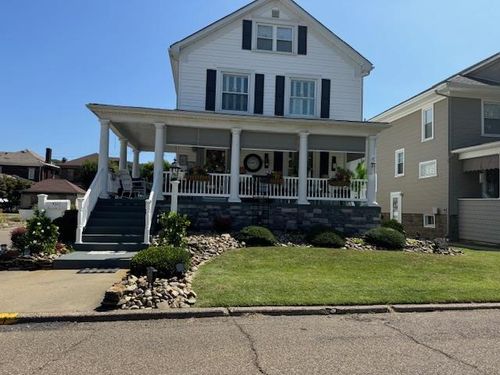 1922 Marianna St, Wellsburg, WV, 26070-1446 | Card Image