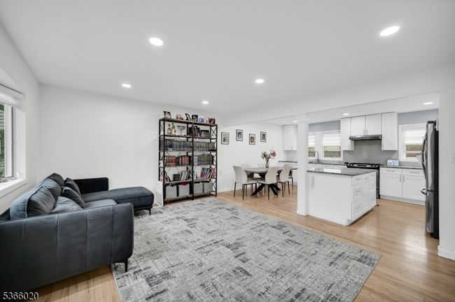 65 Lorraine Dr, House other with 4 bedrooms, 2 bathrooms and null parking in Clifton NJ | Image 4