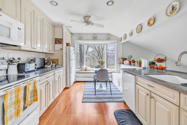 60 Old Farm Rd, House other with 5 bedrooms, 4 bathrooms and null parking in Weston CT | Image 32