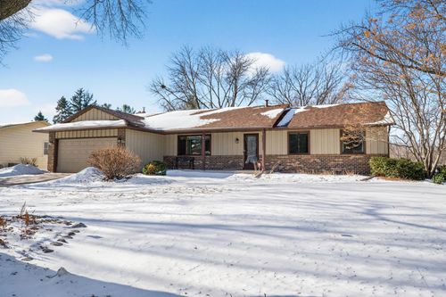 6840 Innsdale Ave S, Cottage Grove, MN, 55016-1289 | Card Image