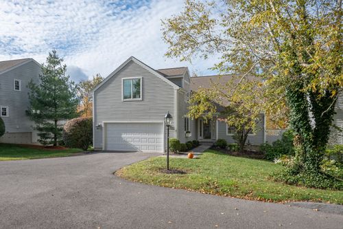 24-24 Westview Ln, Brookfield, CT, 06804-3465 | Card Image