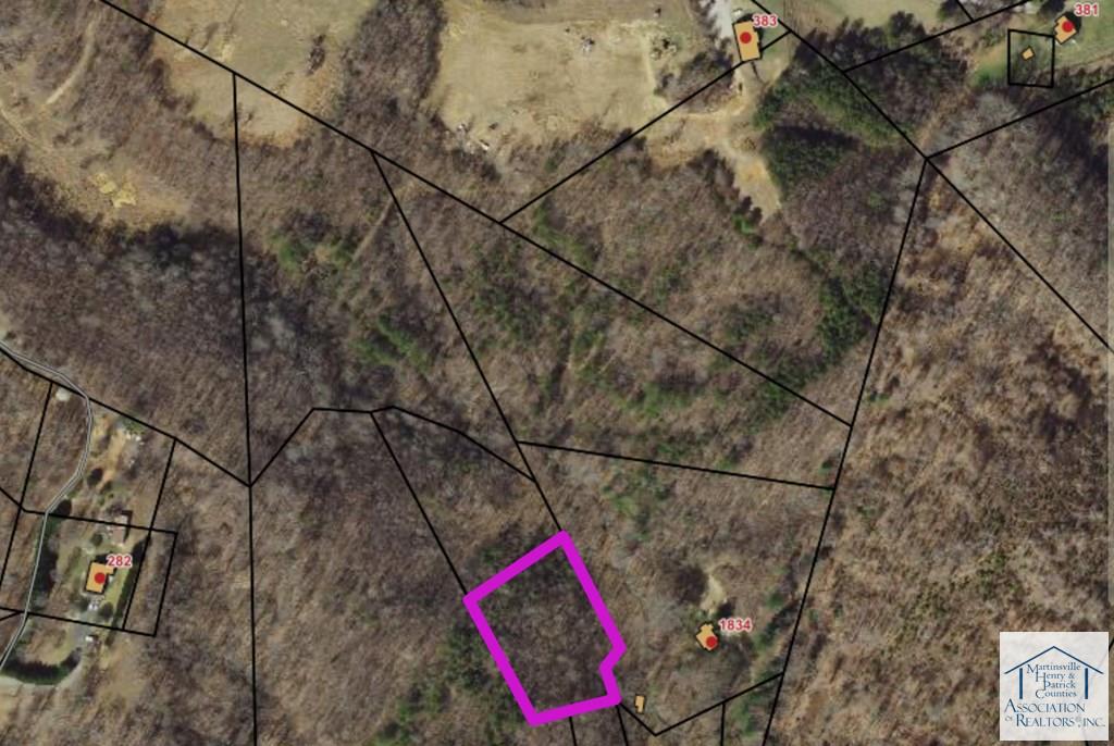 Land in Bassett 4