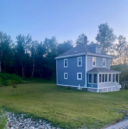 106 Pershing Ave, Berlin, NH, 03570-3352 | Card Image