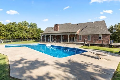 571 Misty Morning Dr, Choctaw, OK, 73020-7580 | Card Image