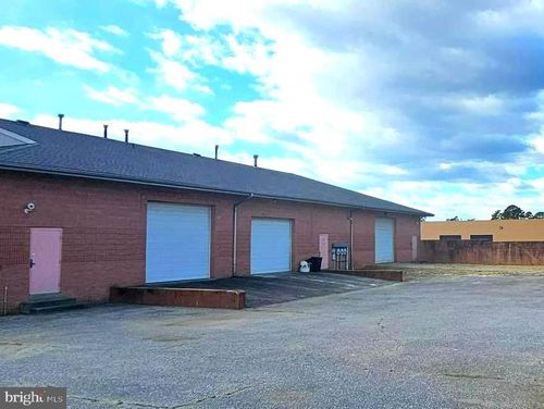 ste-b-431 Commerce Ln, West Berlin, NJ, 08091-9200 | Card Image