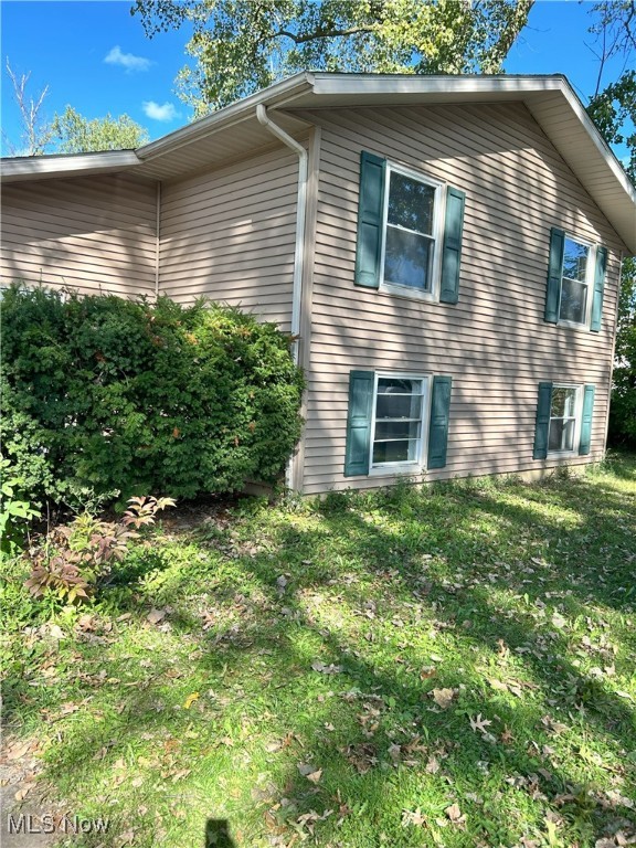 Elyria Dr, Vermilion, OH 44089