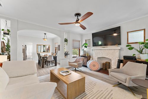 614 Avon Rd, West Palm Beach, FL, 33401-7804 | Card Image