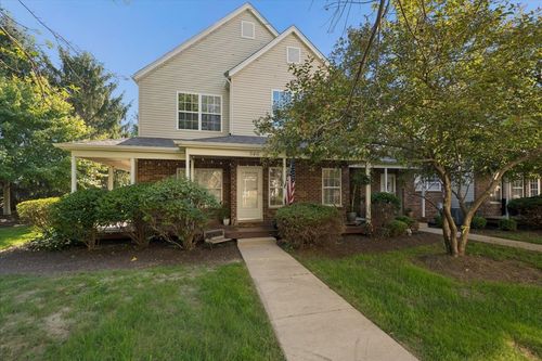 546-546 Clayton Cir, Sycamore, IL, 60178-8908 | Card Image
