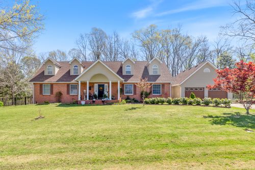 115 Stewart Ln, Waverly, TN, 37185-1026 | Card Image