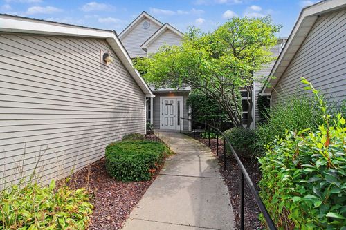 1579 Oakfield Dr, Ann Arbor, MI, 48108-3381 | Card Image