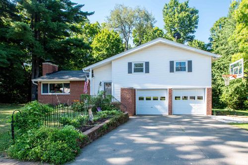 117 Siesta Dr, Washington, IL, 61571-2938 | Card Image