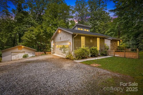 24 Penne Way, Flat Rock, NC, 28731-1019 | Card Image