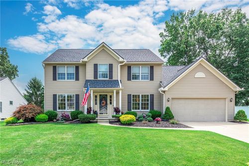1016 Coopers Run, Amherst, OH, 44001 | Card Image