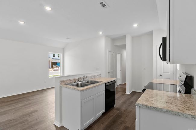 8201 Stacy Ln, House other with 2 bedrooms, 2 bathrooms and null parking in Little Rock AR | Image 14