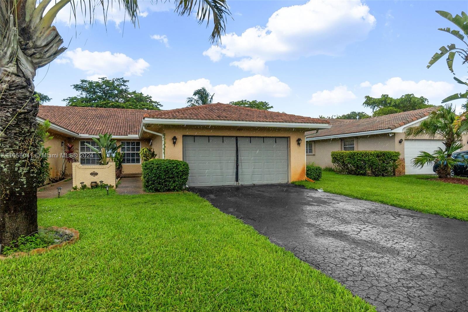 103rd Ln, Coral Springs, FL 33065