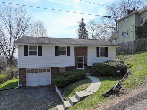 923 Locust Street, Coraopolis, PA, 15108 | Card Image