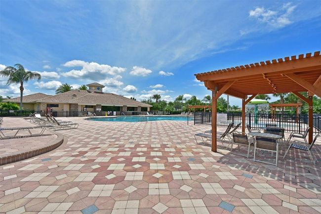 8906 Stone Harbour Loop, House other with 3 bedrooms, 2 bathrooms and null parking in BRADENTON FL | Image 65