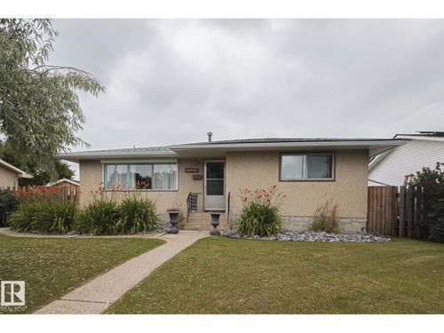 10319 45 St Nw, Edmonton, AB, T6A1W8 | Card Image