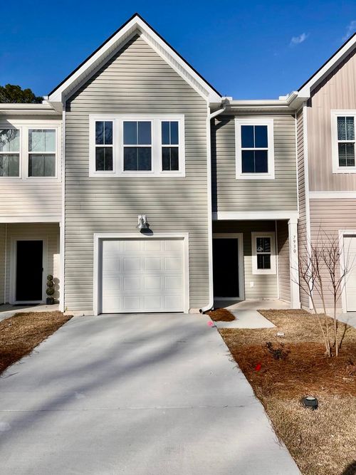 7930 Triggerfish Way, North Charleston, SC, 29420-7492 | Card Image