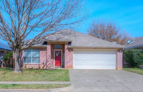 8729 Lake Meadows Ln, Hurst, TX, 76053-7531 | Card Image