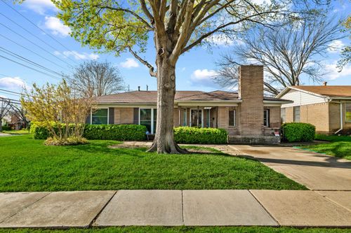2116 Menefee St, Arlington, TX, 76010-2133 | Card Image