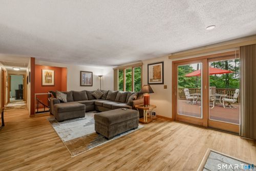 30 Grant Hill Rd, Bloomfield, CT, 06002-2254 | Card Image