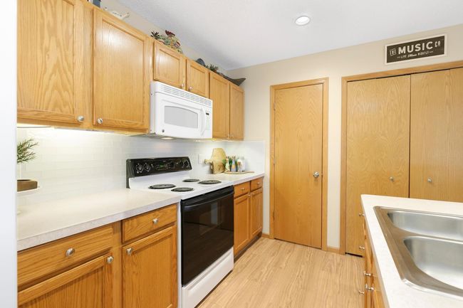 139 - 15745 Lower Fjord Way, Townhouse with 2 bedrooms, 2 bathrooms and null parking in Apple Valley MN | Image 15