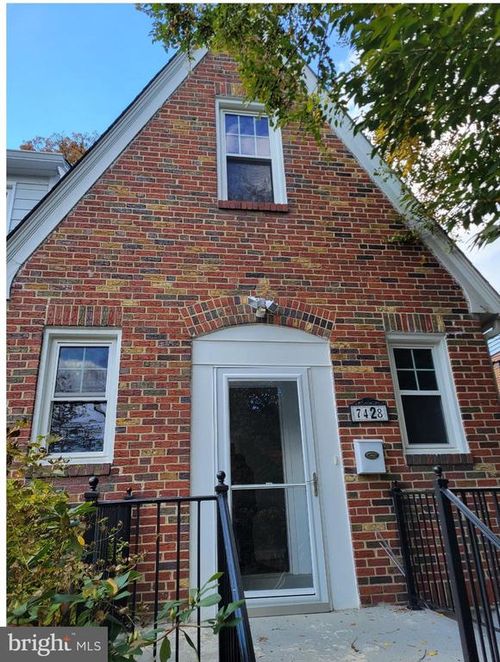 7428 Piney Branch Rd, TAKOMA PARK, MD, 20912-4206 | Card Image