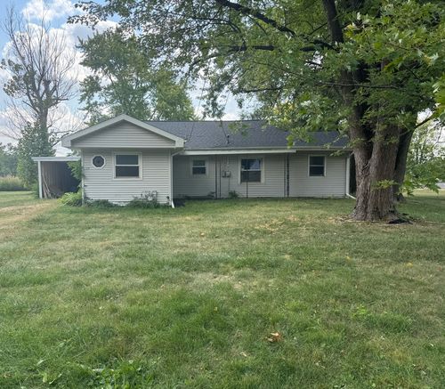 221 W Central St, Atwood, IL, 61913-7145 | Card Image