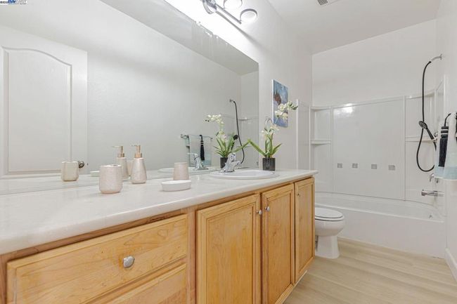 113 Silver Bell Way, House other with 5 bedrooms, 3 bathrooms and 2 parking in Oakley CA | Image 37