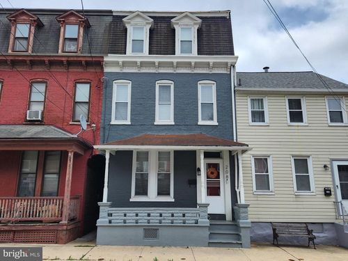 208 Perry St, COLUMBIA, PA, 17512-1719 | Card Image