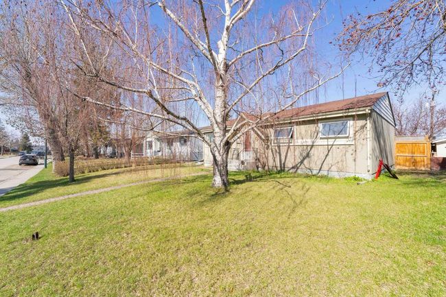 48 Franklin Dr Se, House other with 3 bedrooms, 2 bathrooms and 2 parking in Calgary AB | Image 5