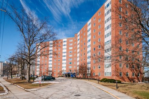 apt-1002-11850 Edgewater Dr, Lakewood, OH, 44107-6403 | Card Image