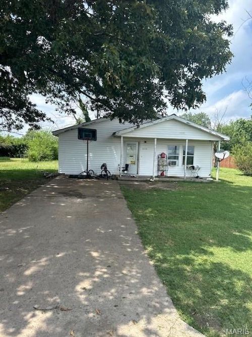 1316 Butler St, Sikeston, MO, 63801-6122 | Card Image